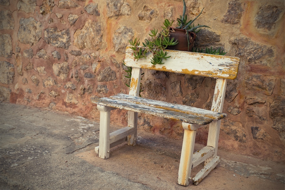 guide to painting primitive furniture