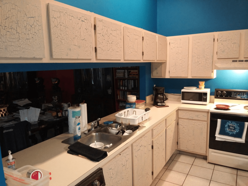 kitchen cabinets with crackle design