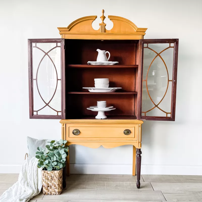 use milk paint to paint furniture